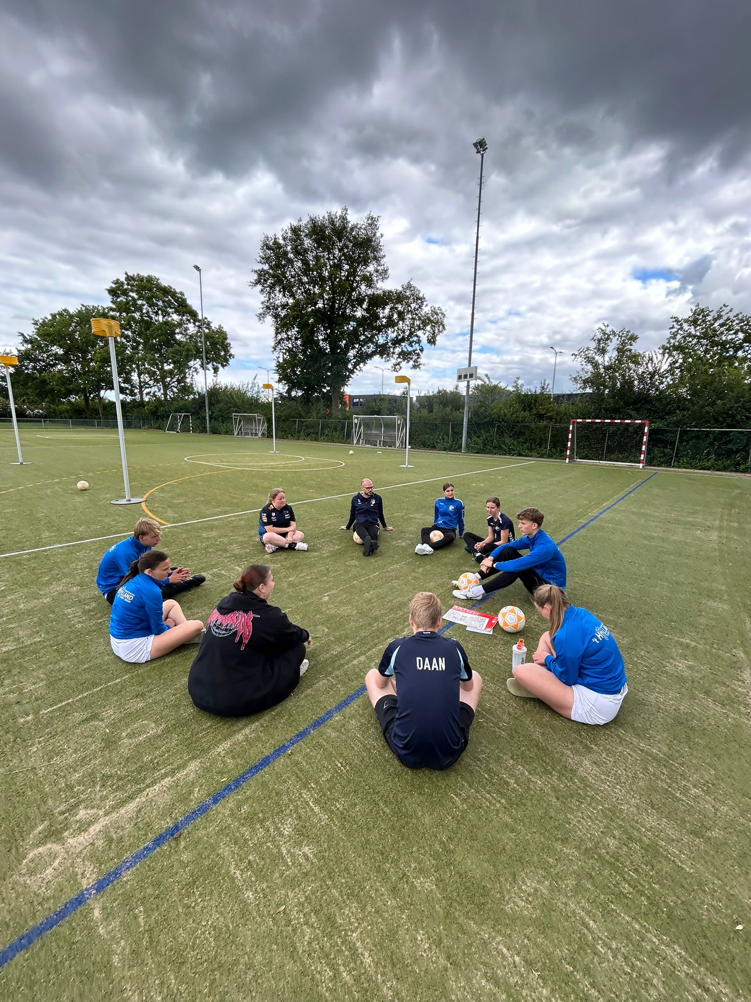 Geslaagde startdag jeugdtrainers